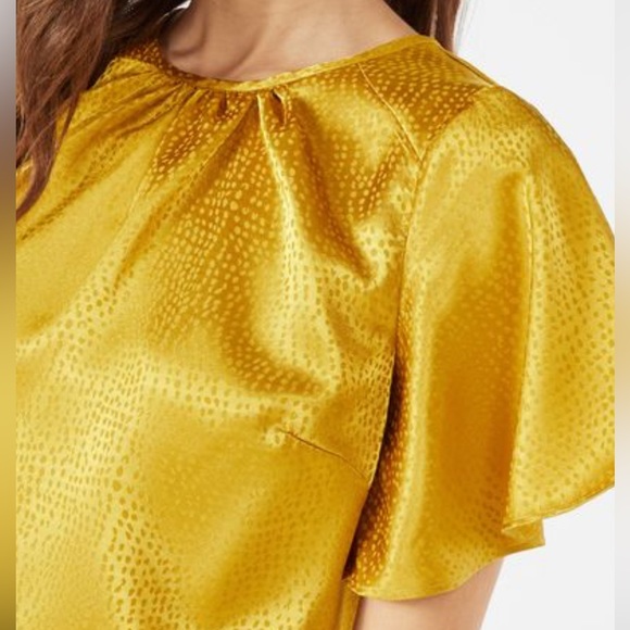 Chartuse skirt & blouse set - Picture 2 of 4